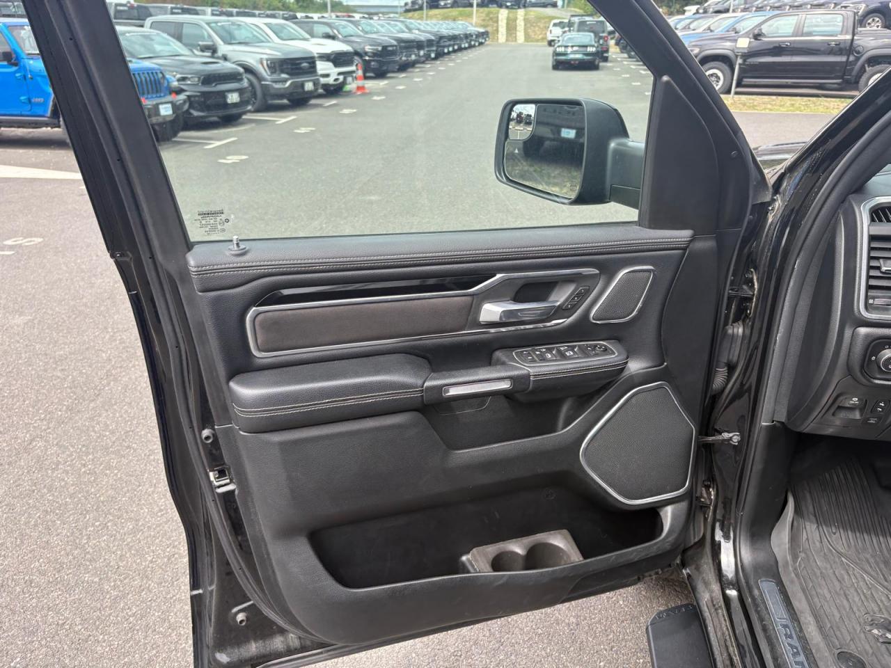 DODGE RAM 1500 CREW LARAMIE SPORT NIGHT EDITION RAMBOX HAYON MULTI