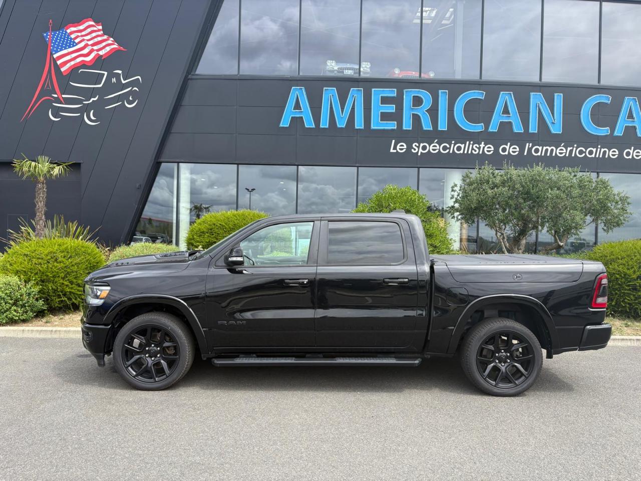 DODGE RAM 1500 CREW LARAMIE SPORT NIGHT EDITION RAMBOX HAYON MULTI