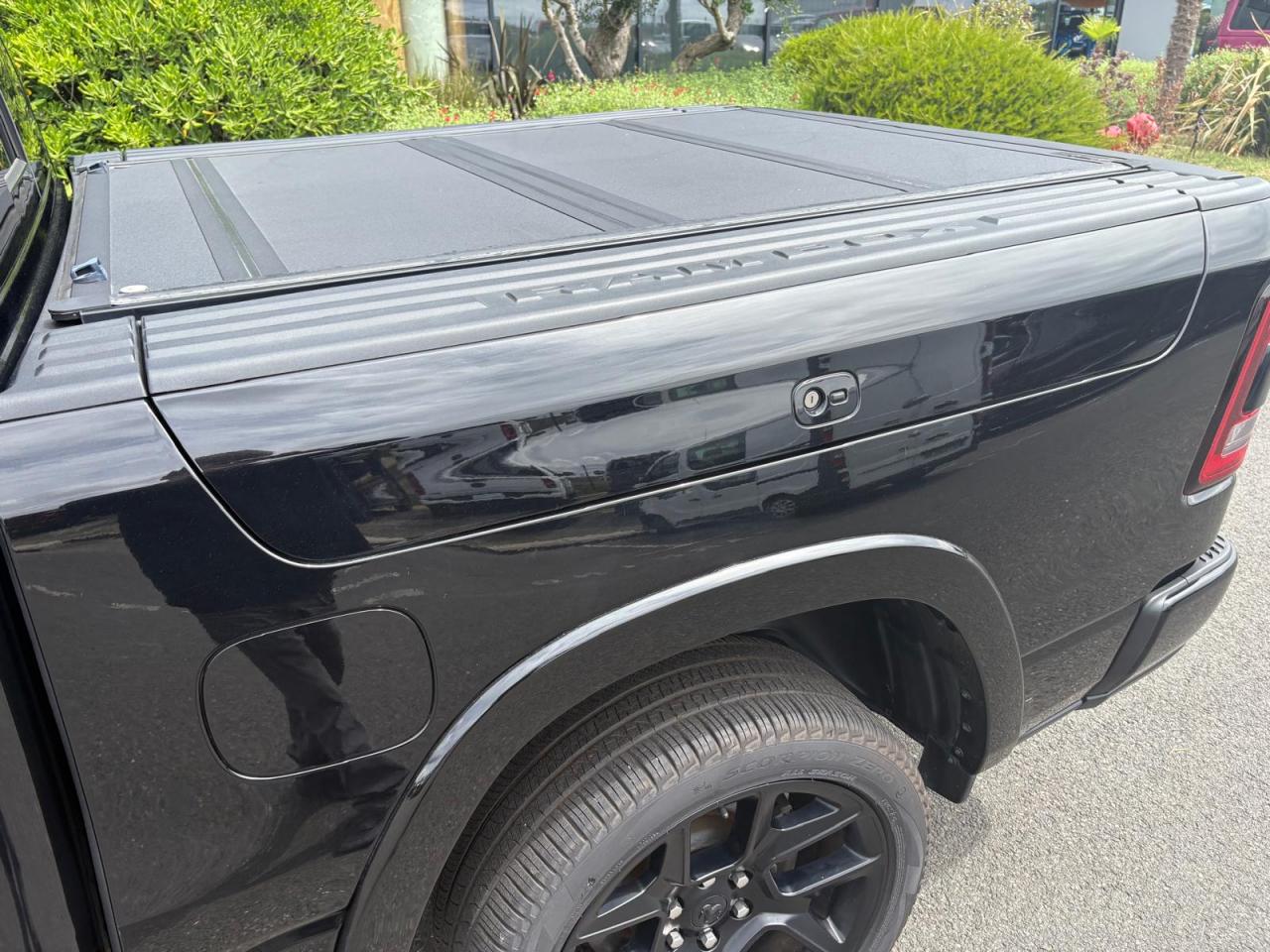 DODGE RAM 1500 CREW LARAMIE SPORT NIGHT EDITION RAMBOX HAYON MULTI