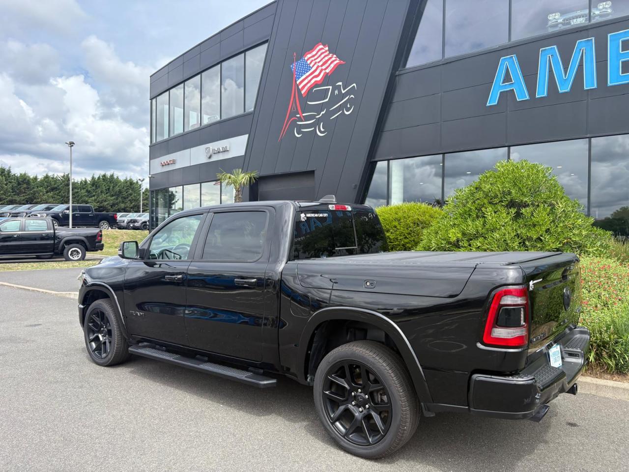 DODGE RAM 1500 CREW LARAMIE SPORT NIGHT EDITION RAMBOX HAYON MULTI