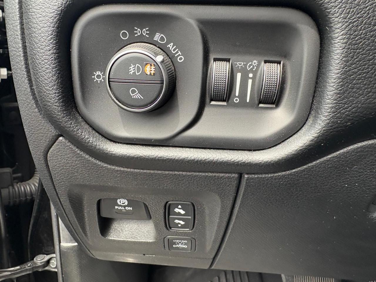 DODGE RAM 1500 CREW LARAMIE SPORT NIGHT EDITION RAMBOX HAYON MULTI