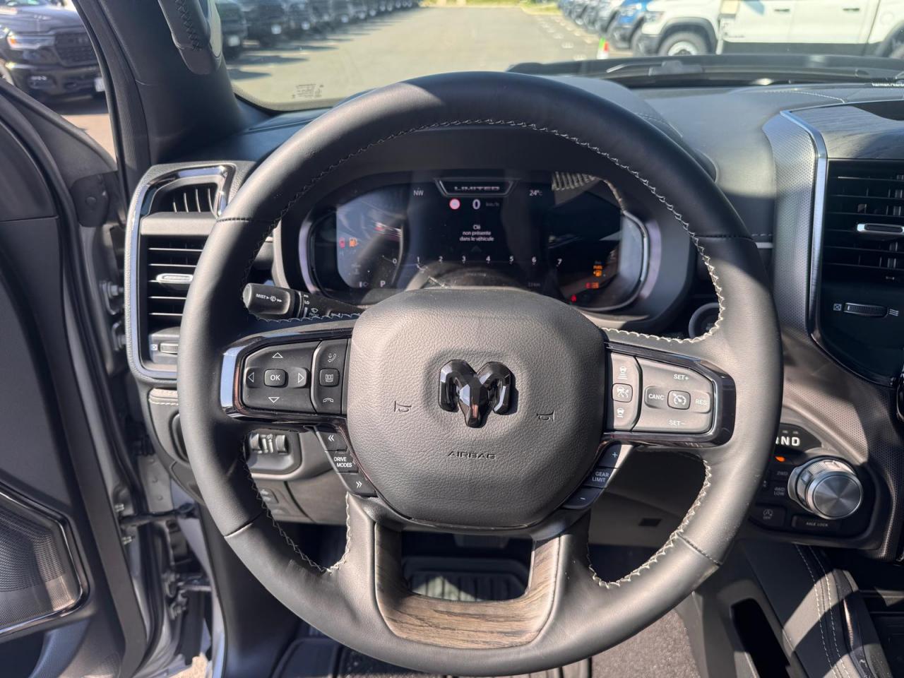 DODGE RAM 1500 CREW LIMITED NIGHT EDITION RAMBOX 2025