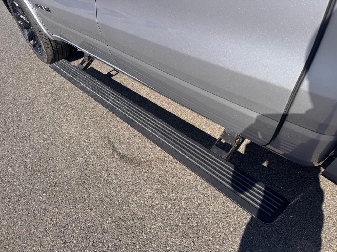 DODGE RAM 1500 CREW LIMITED NIGHT EDITION RAMBOX 2025