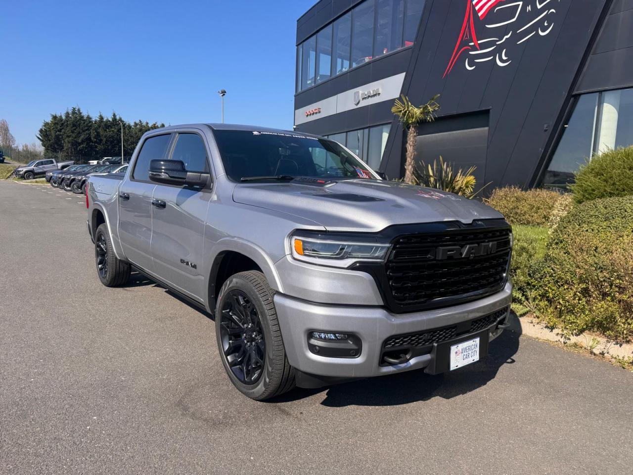 DODGE RAM 1500 CREW LIMITED NIGHT EDITION RAMBOX 2025