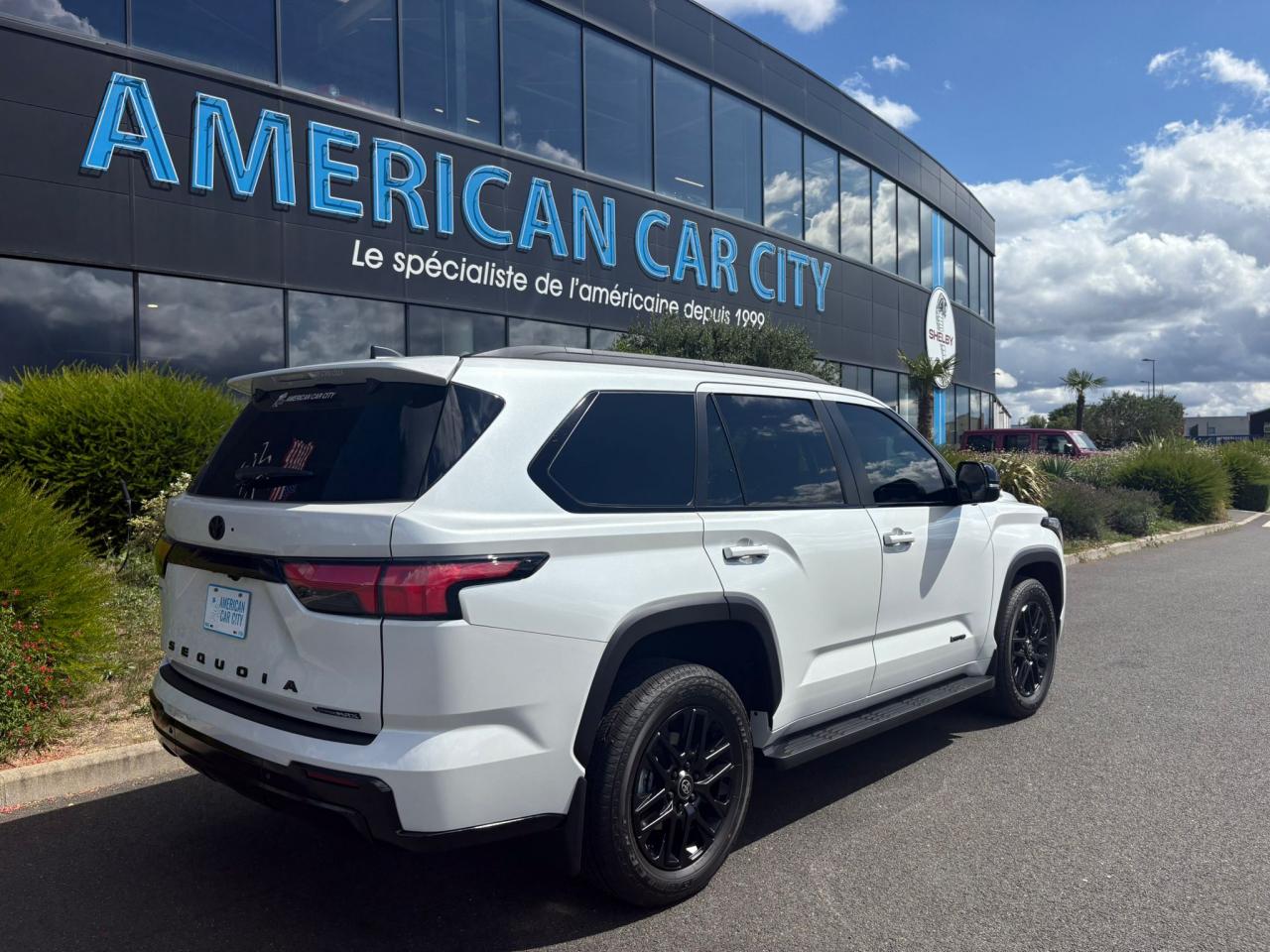 TOYOTA SEQUOIA LIMITED NIGHTSHADE EDITION HYBRID