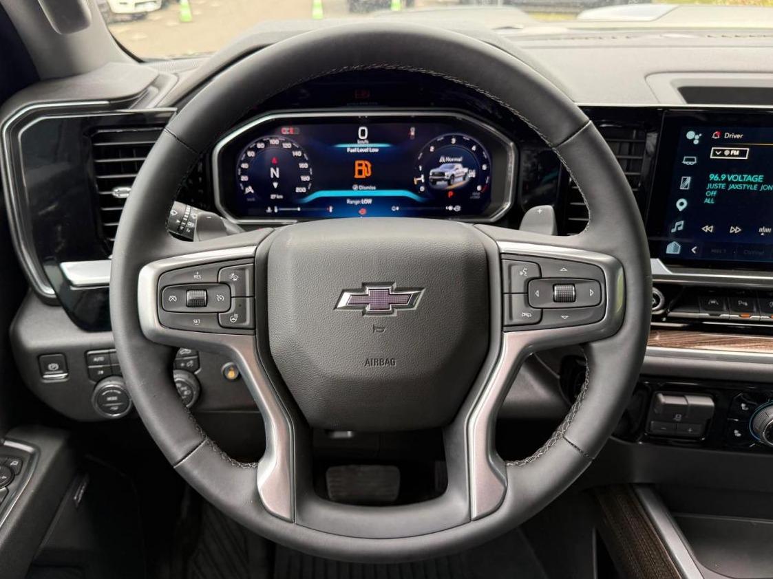CHEVROLET SILVERADO Crewcab LT Trail Boss V8 6.2l