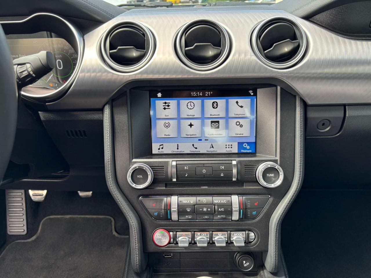 FORD MUSTANG BULLITT V8 5.0L - MAGNERIDE