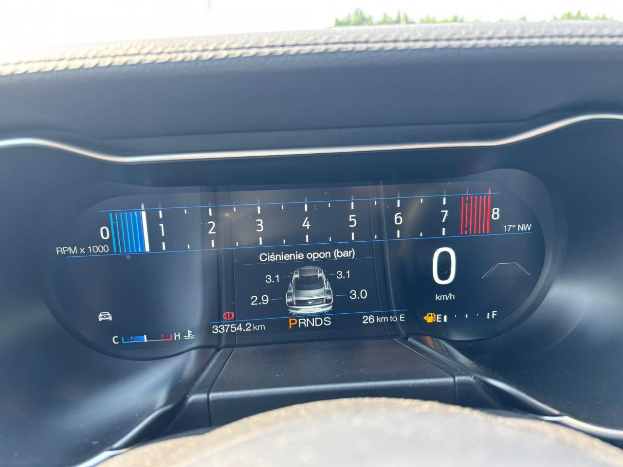 FORD MUSTANG GT FASTBACK V8 5.0L