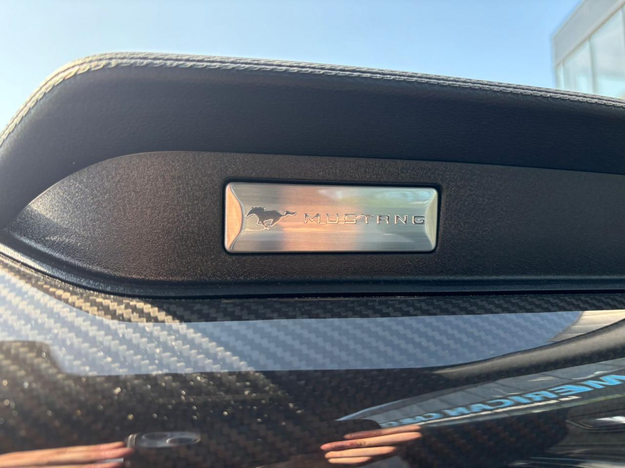 FORD MUSTANG GT FASTBACK V8 5.0L