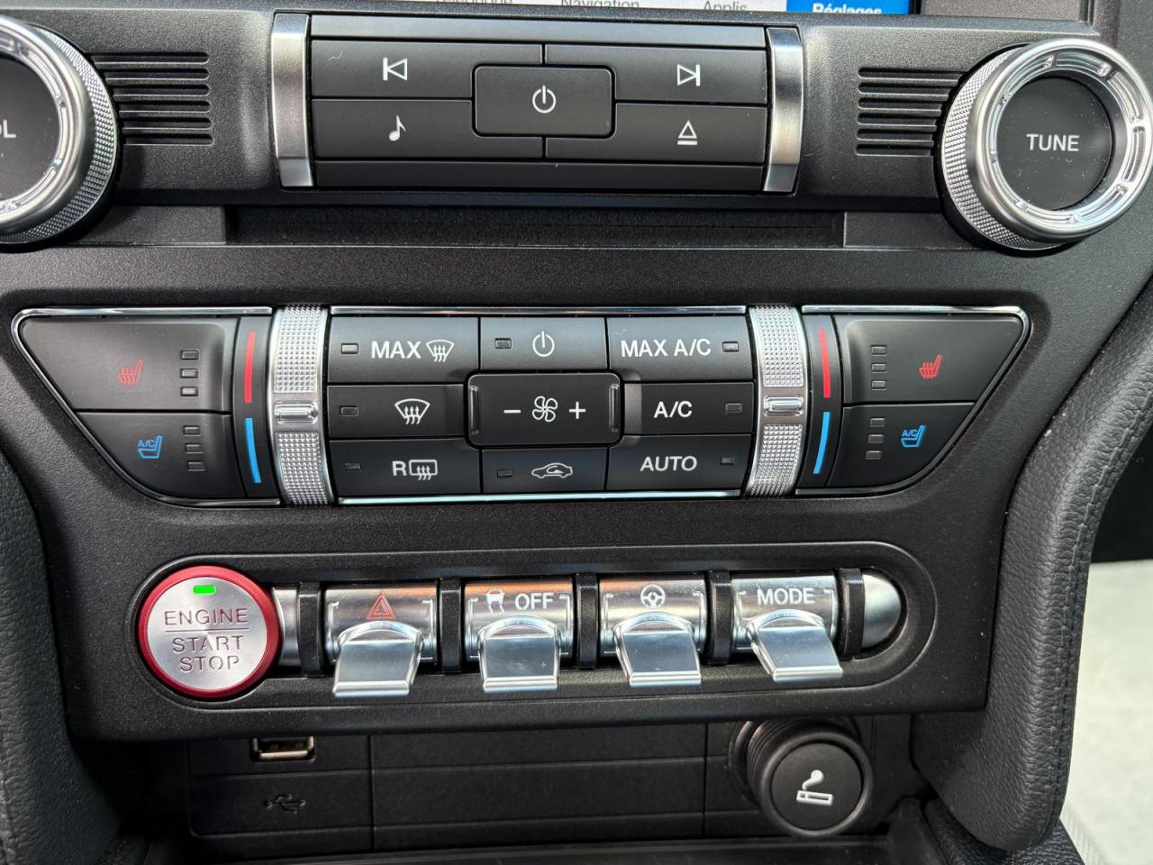 FORD MUSTANG BULLITT V8 5.0L - MAGNERIDE