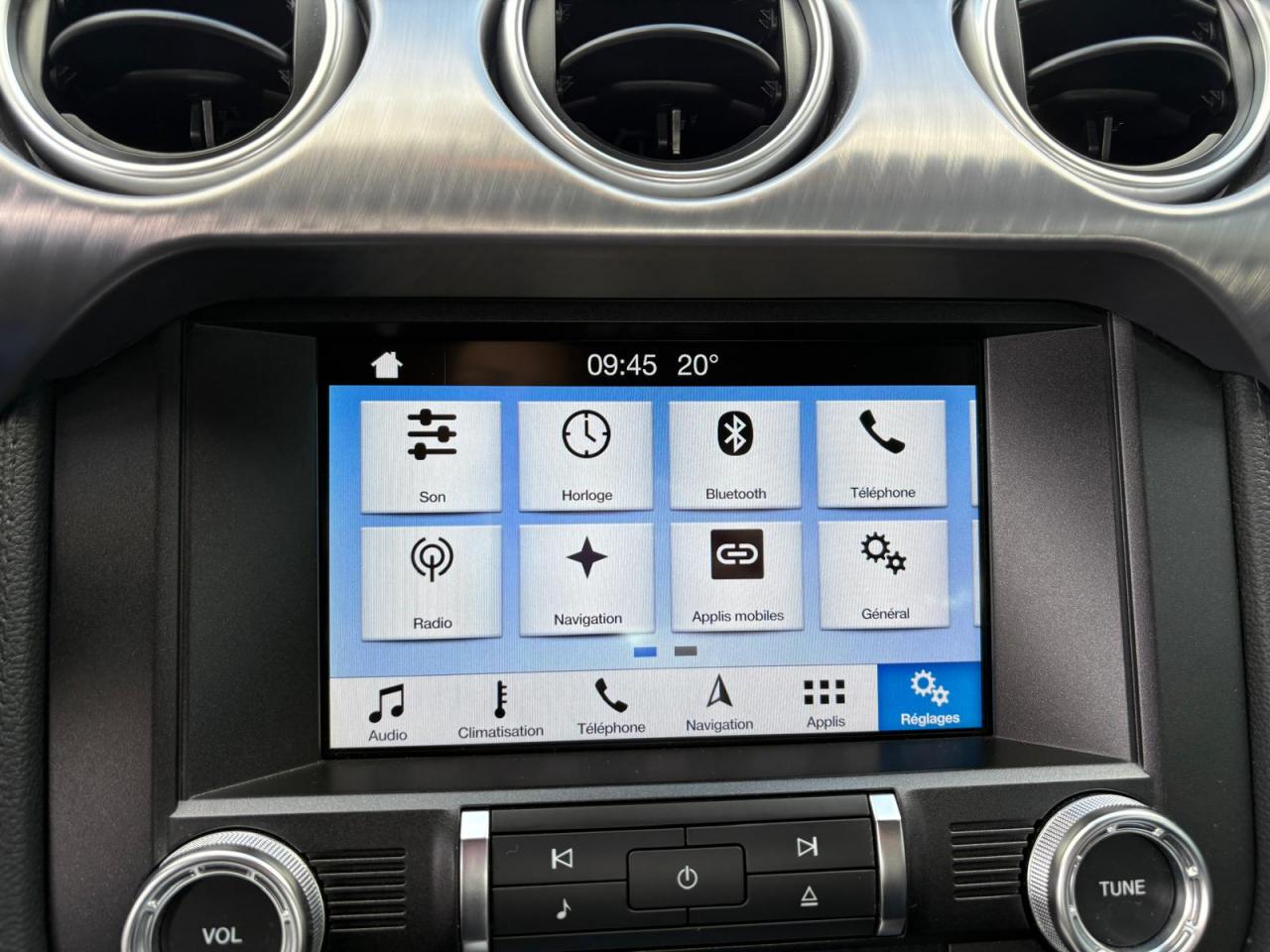 FORD MUSTANG BULLITT V8 5.0L - MAGNERIDE