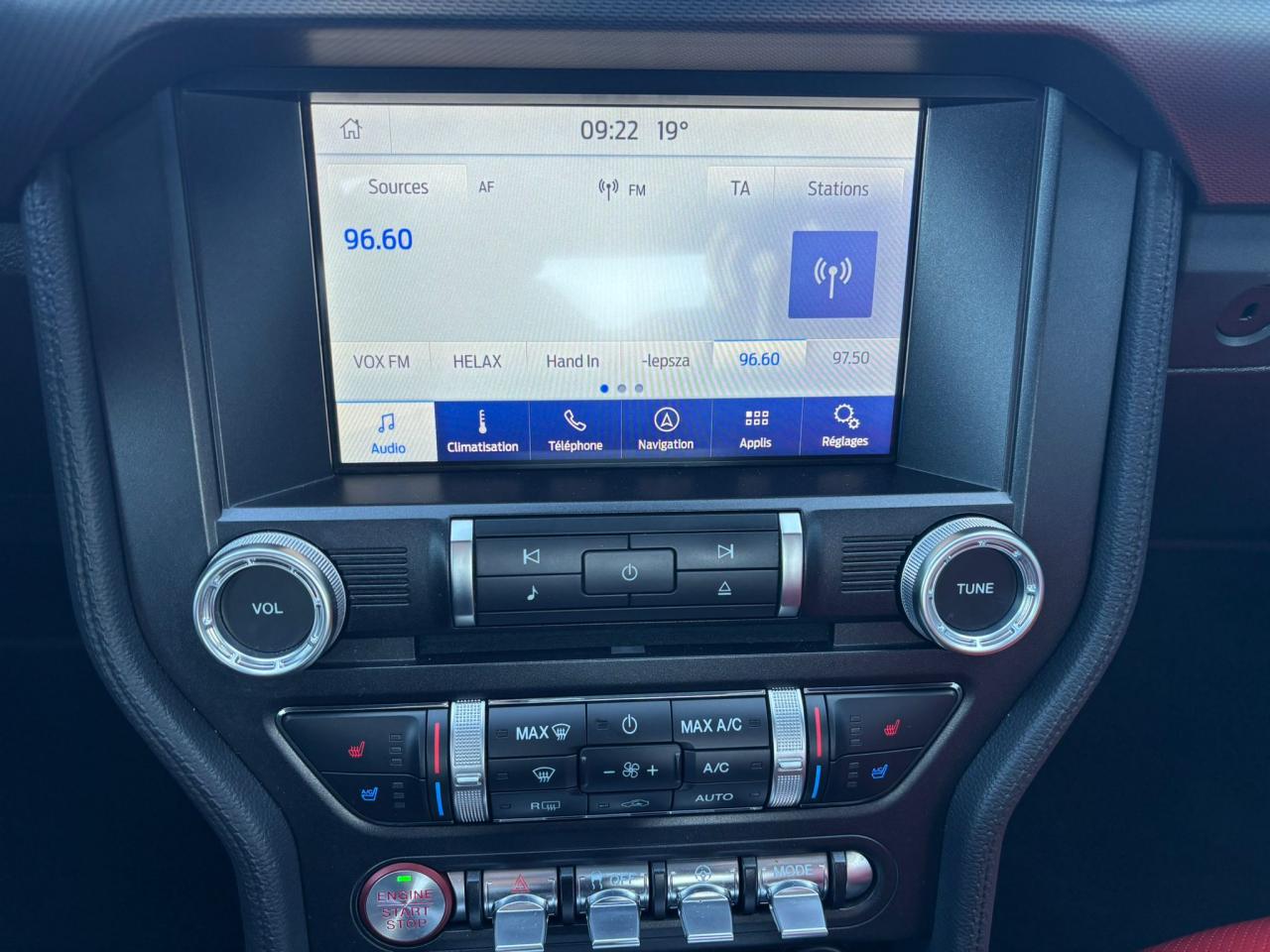 FORD MUSTANG GT FASTBACK V8 5.0L BVA MAGNERIDE