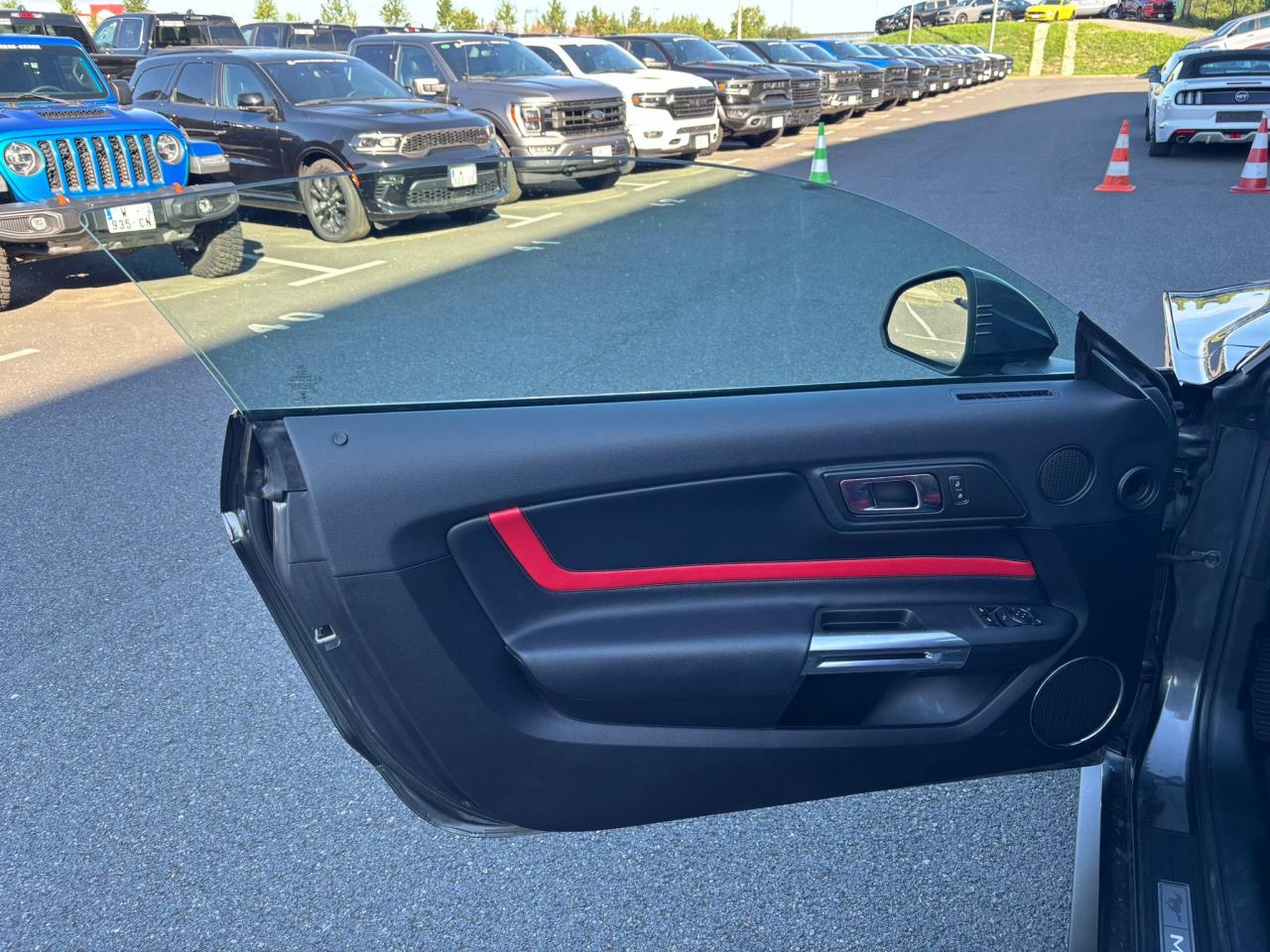 FORD MUSTANG GT FASTBACK V8 5.0L BVA MAGNERIDE