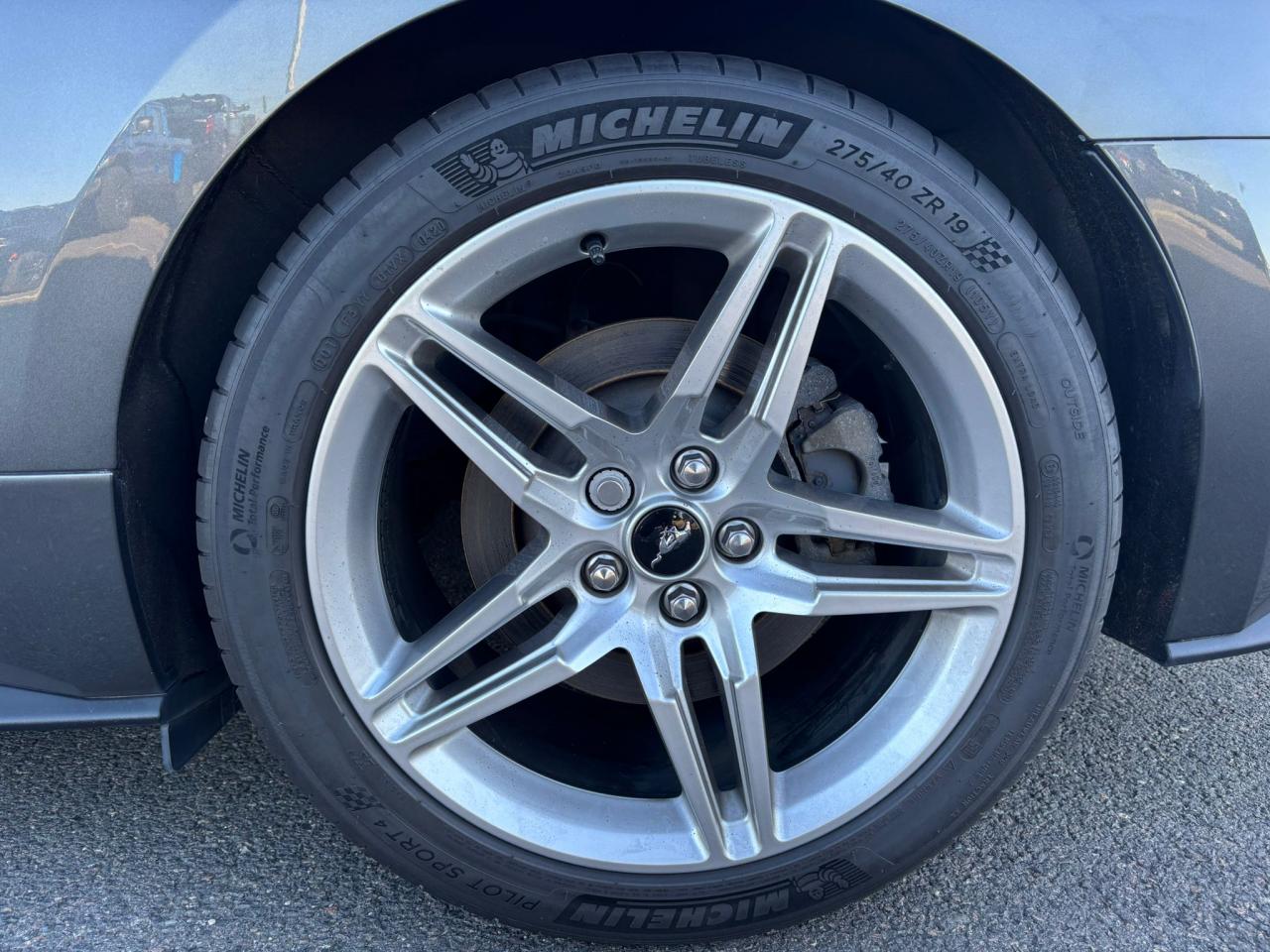 FORD MUSTANG GT FASTBACK V8 5.0L BVA MAGNERIDE