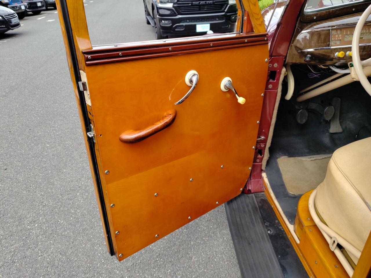 PLYMOUTH P12 SPECIAL DELUXE 7 PLACES 1941