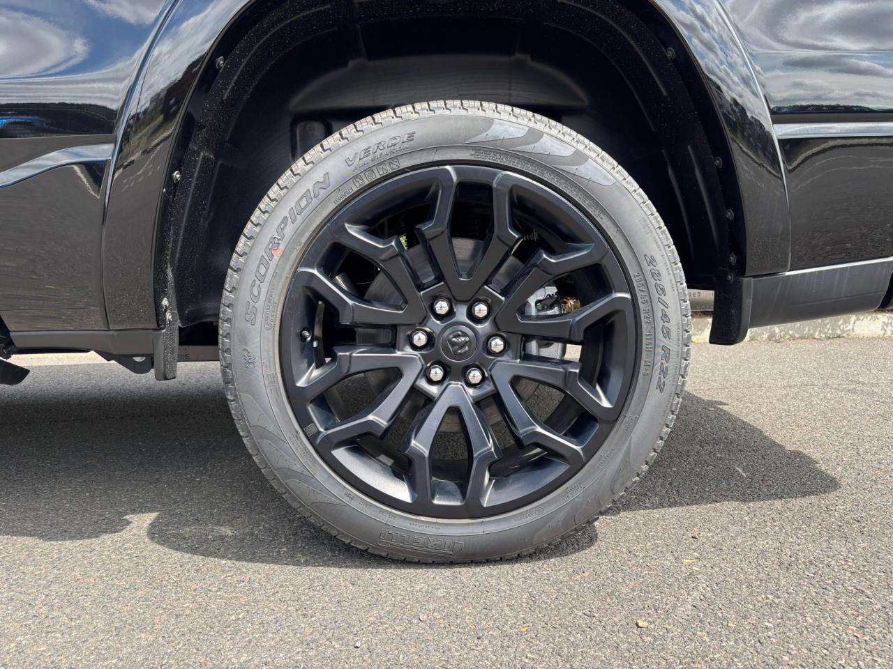 DODGE RAM 1500 CREW LIMITED NIGHT EDITION RAMBOX 2025