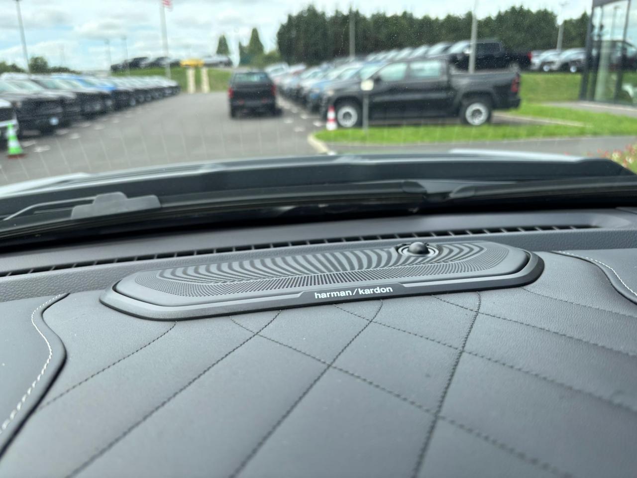 DODGE RAM 1500 CREW LIMITED NIGHT EDITION RAMBOX 2025