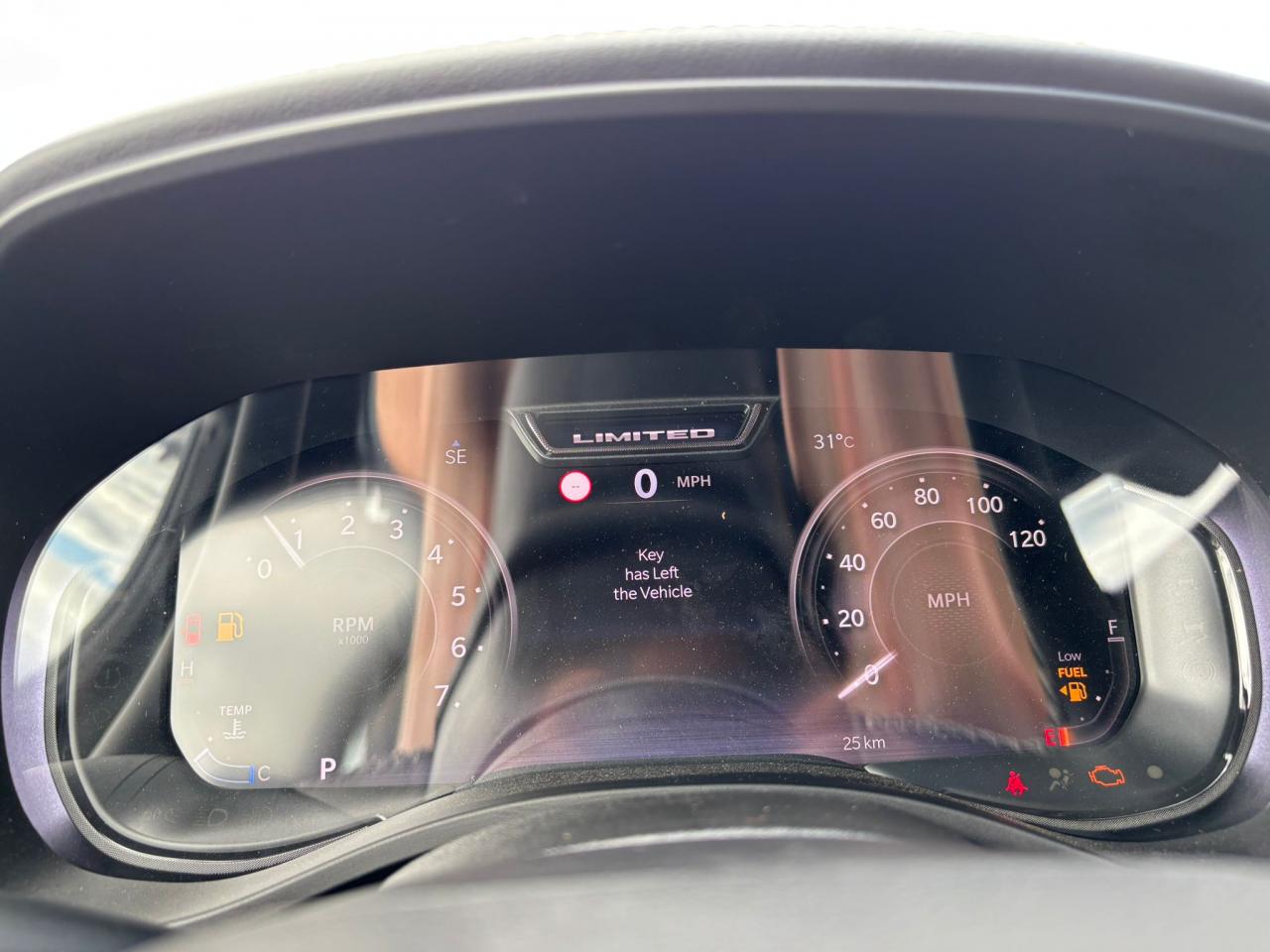 DODGE RAM 1500 CREW LIMITED NIGHT EDITION RAMBOX 2025