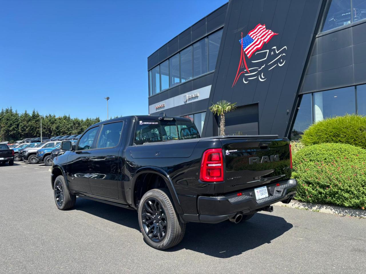 DODGE RAM 1500 CREW LIMITED NIGHT EDITION RAMBOX