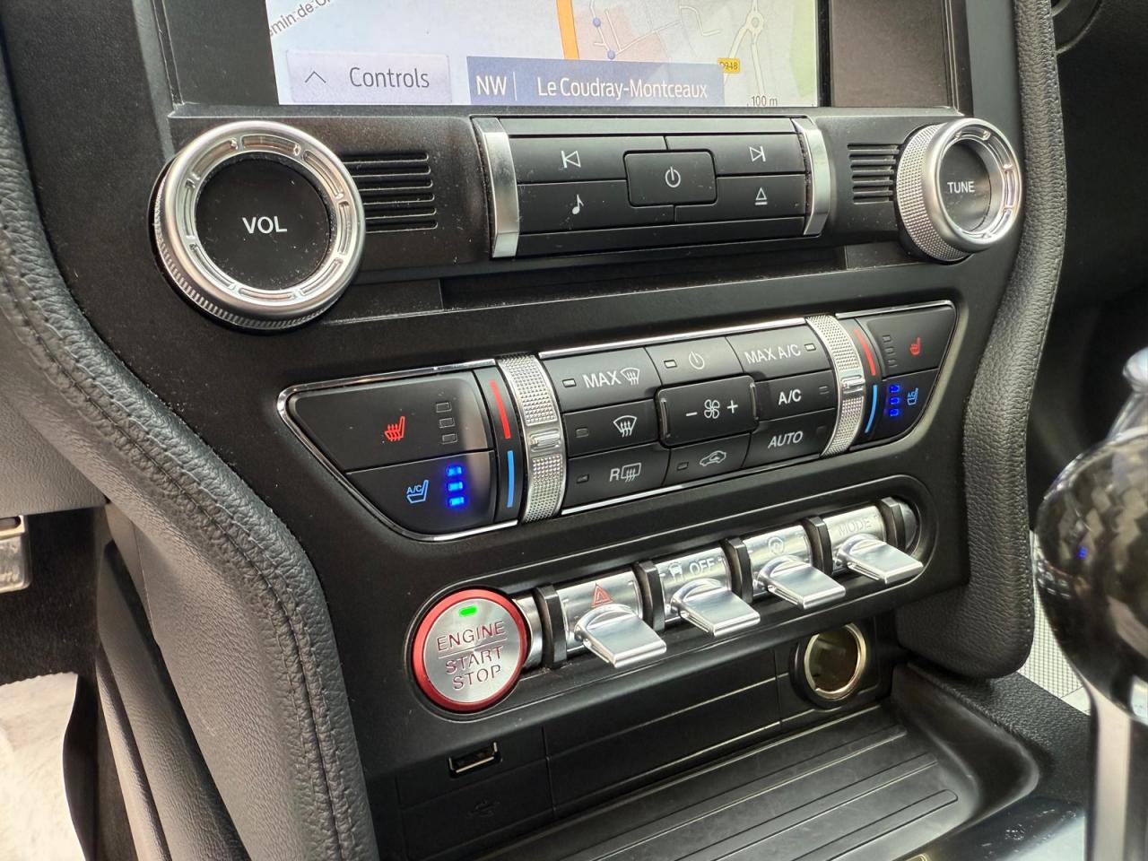 FORD MUSTANG Fastback GT 5.0L V8 MAGNERIDE