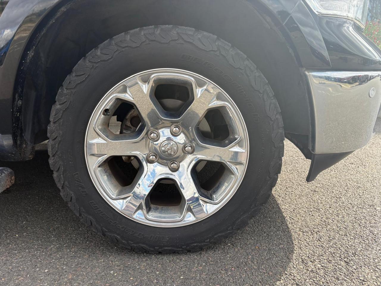 DODGE RAM 1500 CREW LARAMIE CLASSIC