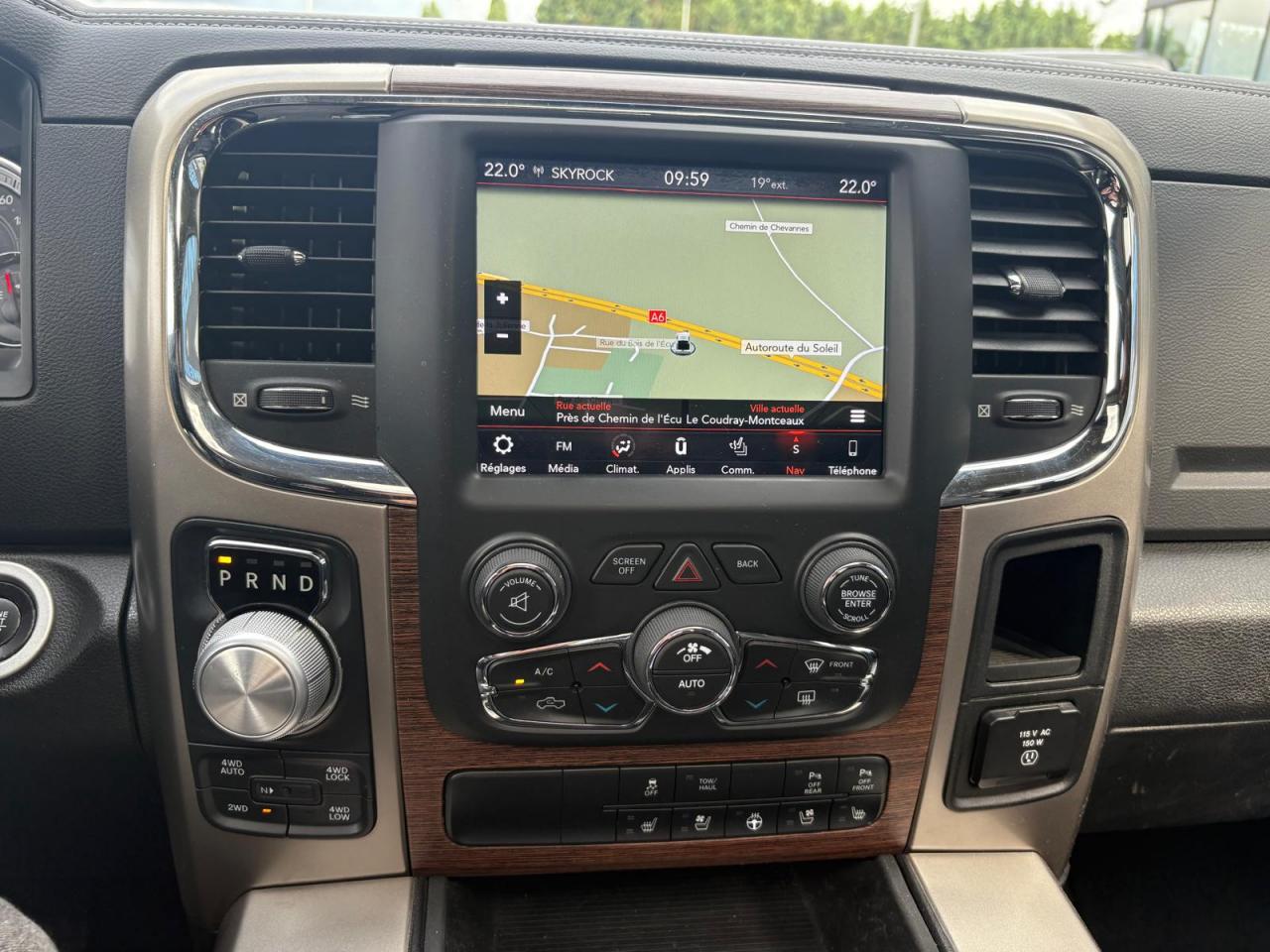 DODGE RAM 1500 CREW LARAMIE CLASSIC