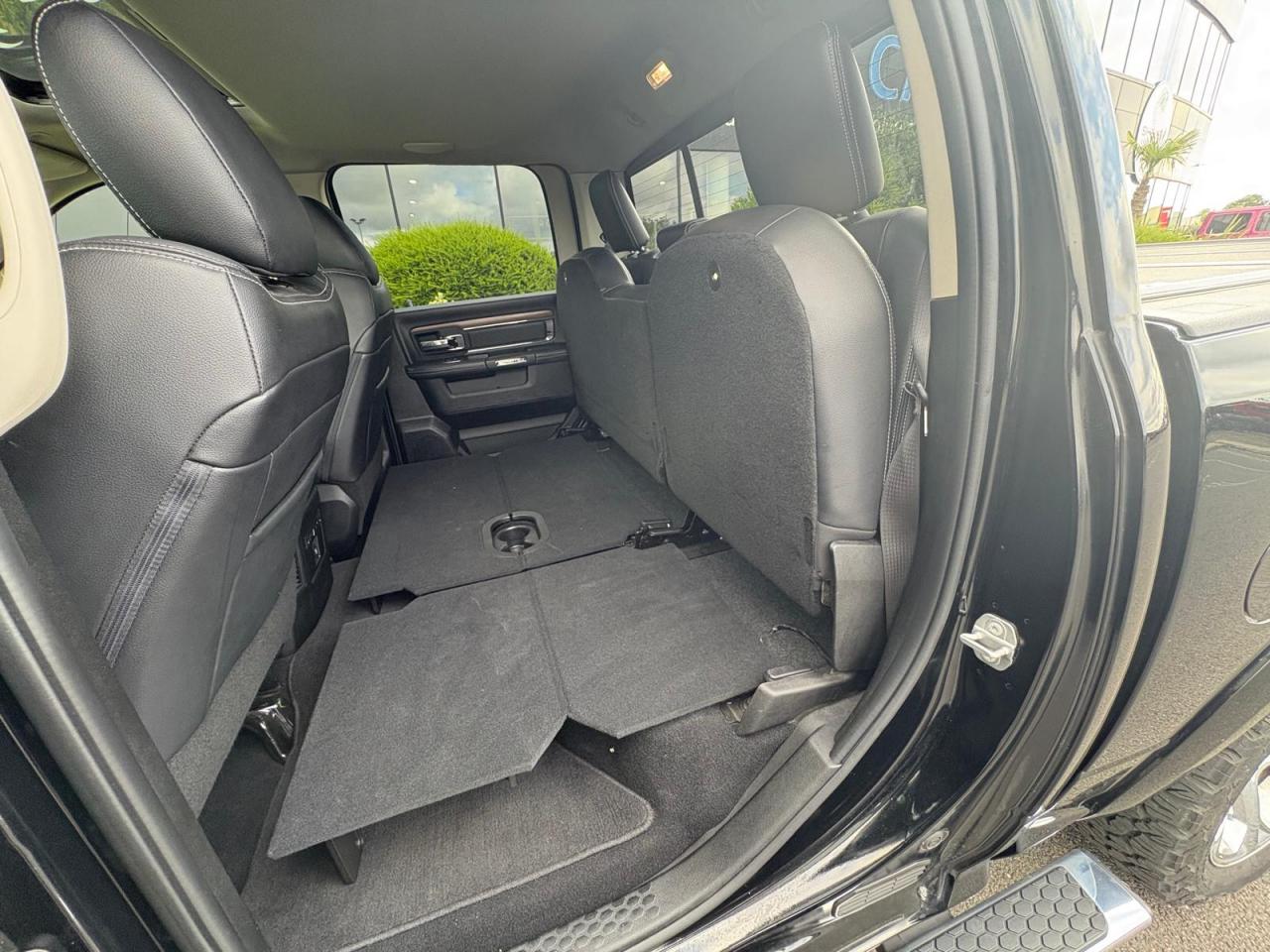 DODGE RAM 1500 CREW LARAMIE CLASSIC