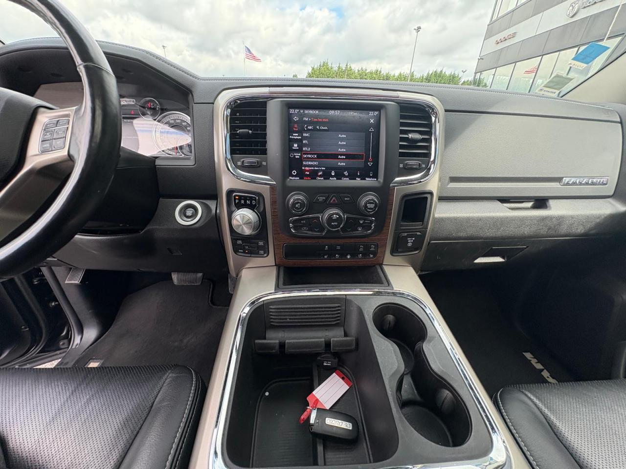 DODGE RAM 1500 CREW LARAMIE CLASSIC