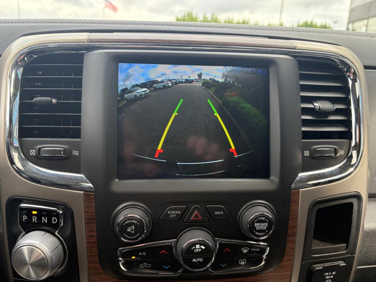 DODGE RAM 1500 CREW LARAMIE CLASSIC