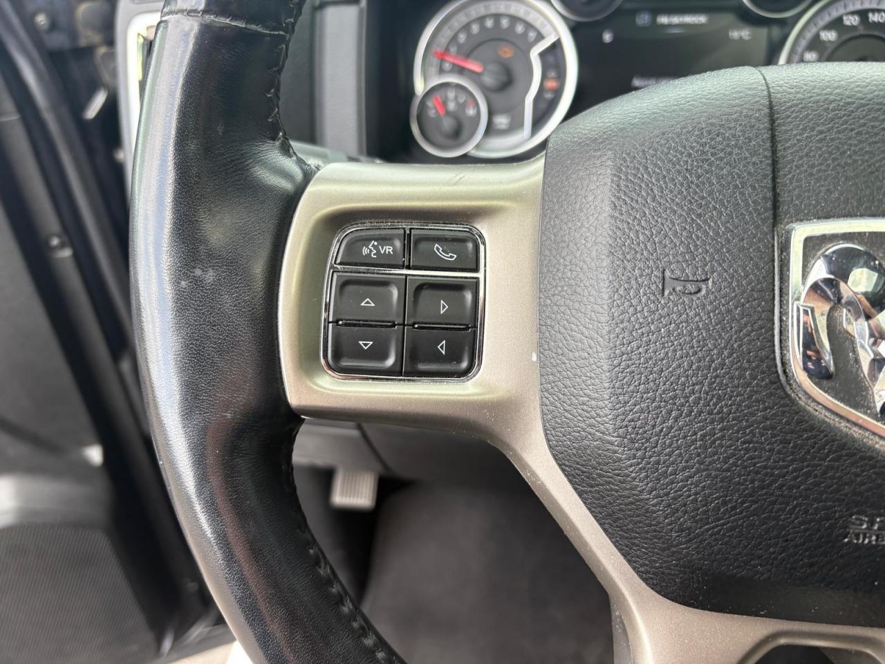 DODGE RAM 1500 CREW LARAMIE CLASSIC