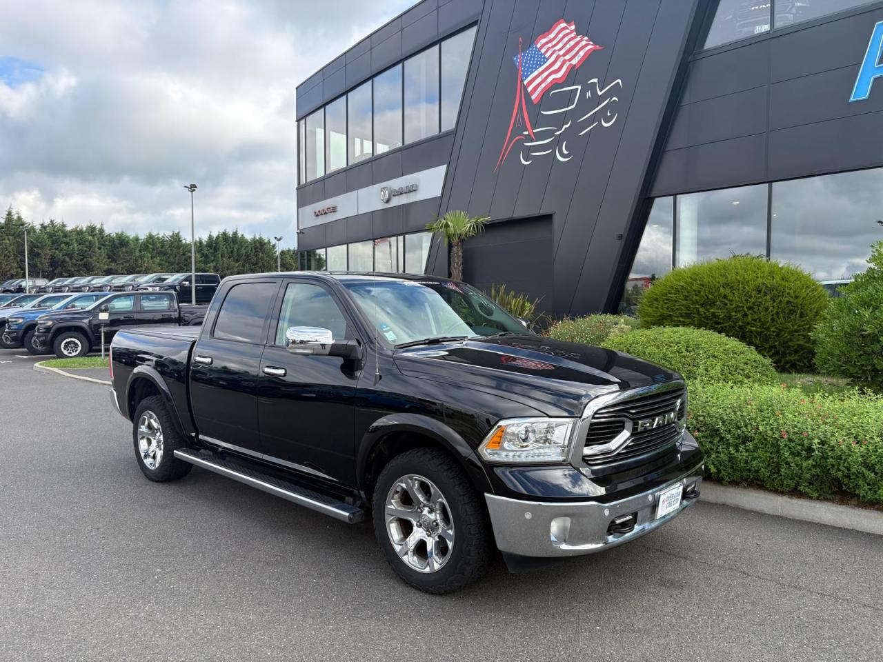 DODGE RAM 1500 CREW LARAMIE CLASSIC