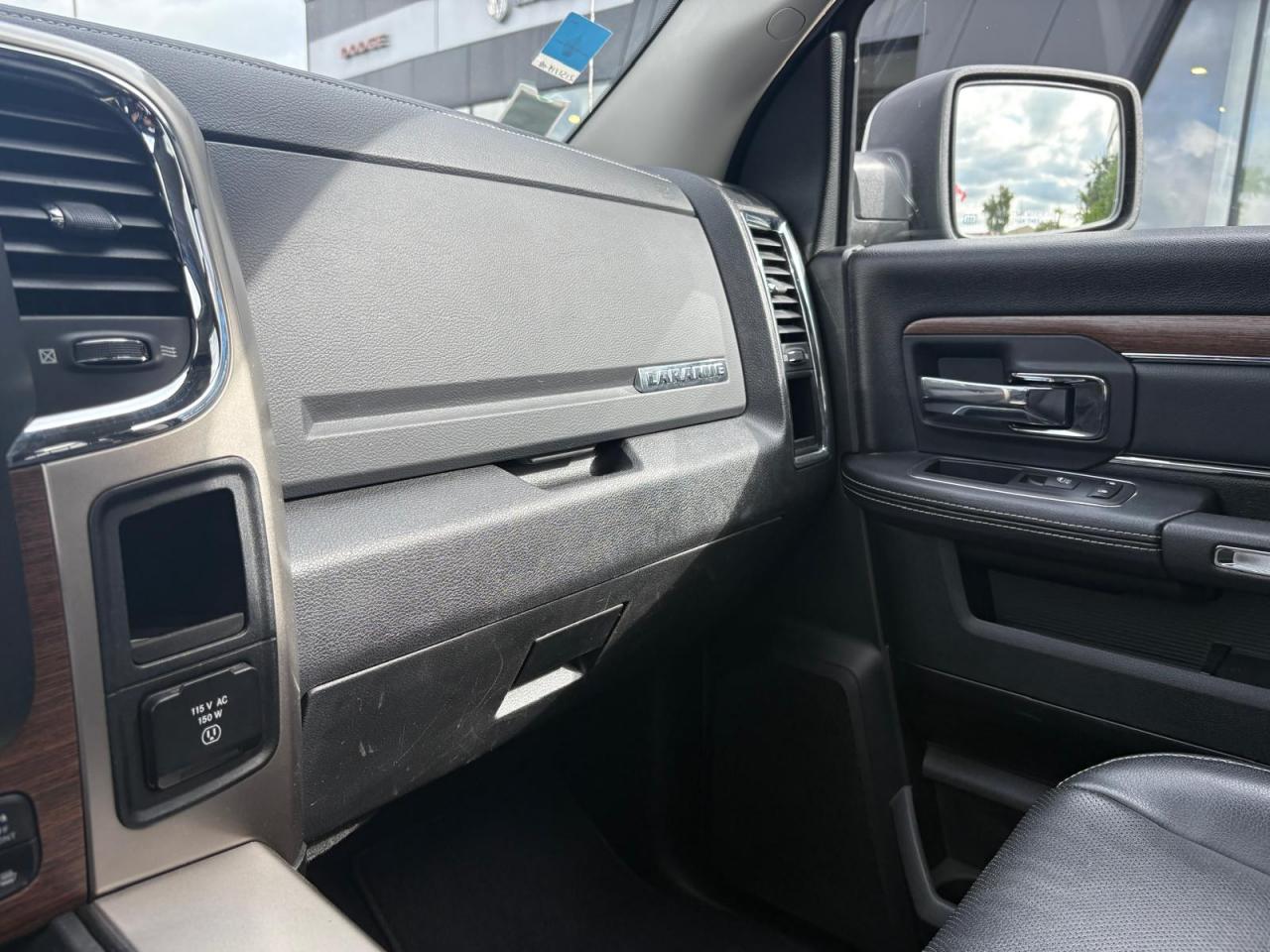 DODGE RAM 1500 CREW LARAMIE CLASSIC