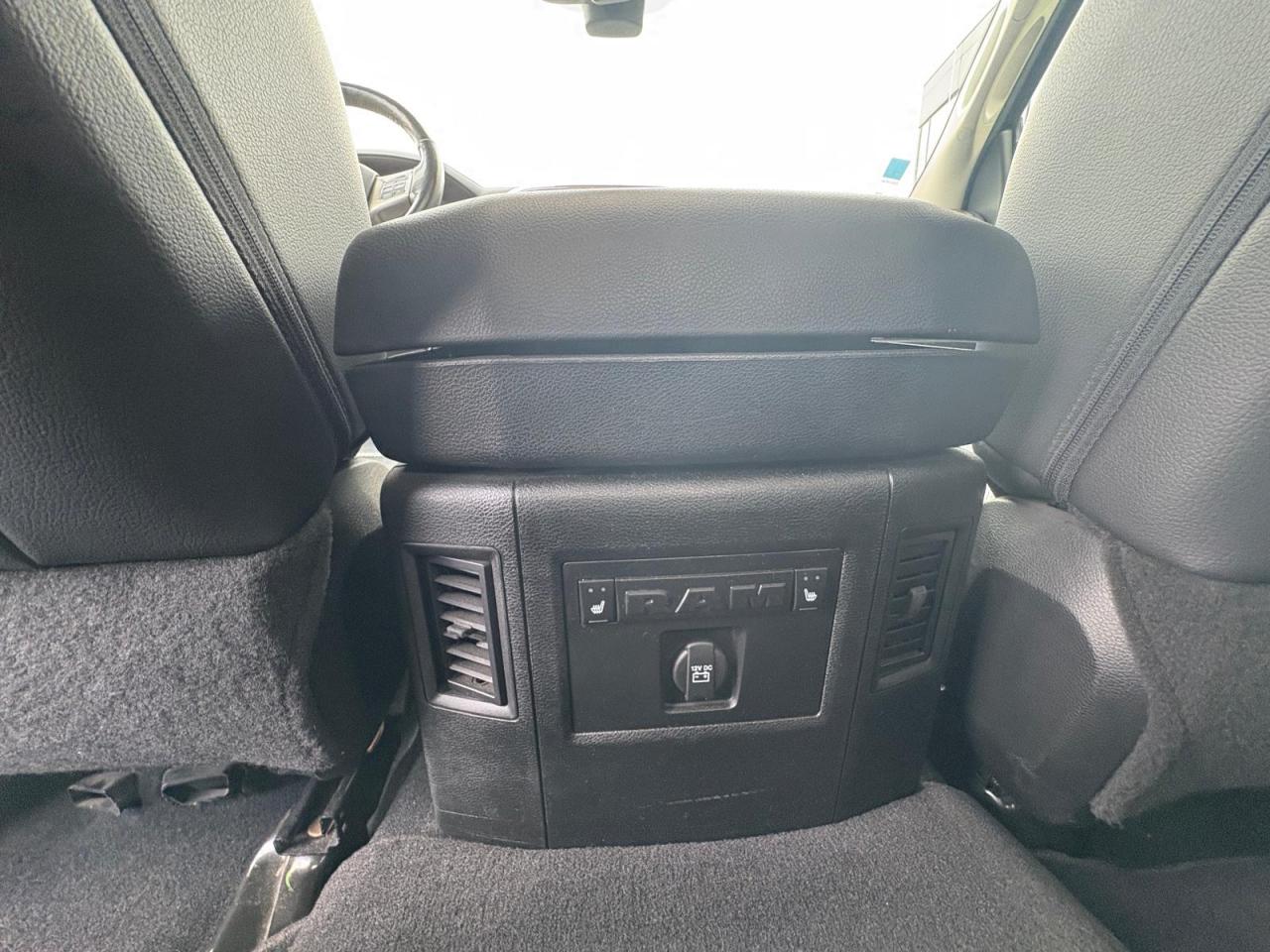 DODGE RAM 1500 CREW LARAMIE CLASSIC