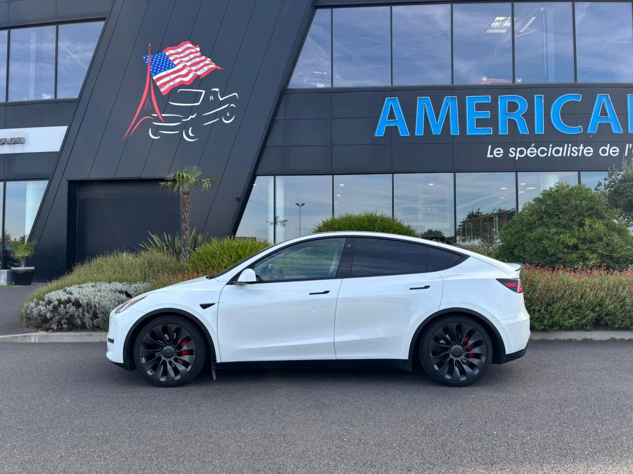 TESLA MODEL Y Performance Dual motor AWD