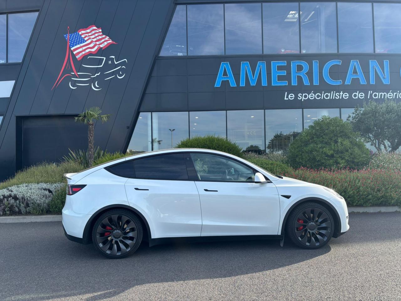 TESLA MODEL Y Performance Dual motor AWD