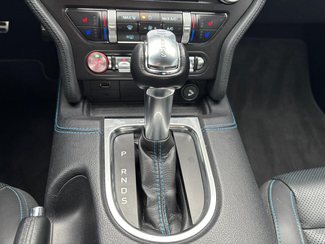 FORD MUSTANG GT fastback V8 5.0L