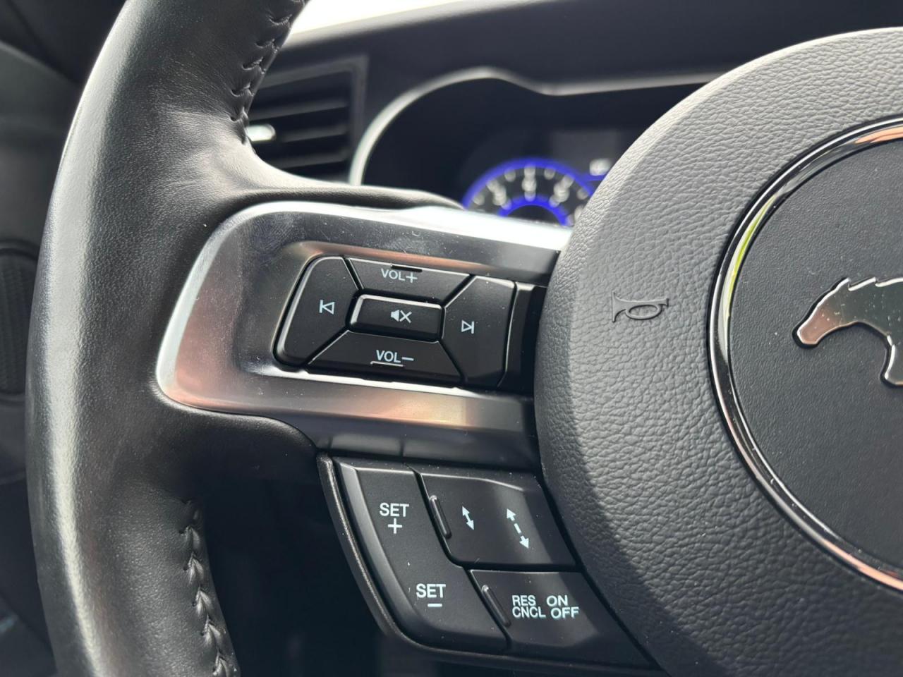 FORD MUSTANG GT fastback V8 5.0L