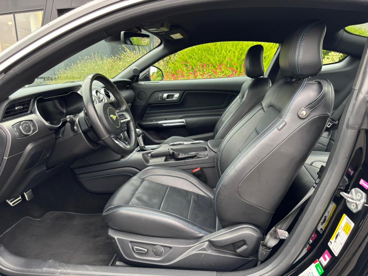 FORD MUSTANG GT fastback V8 5.0L