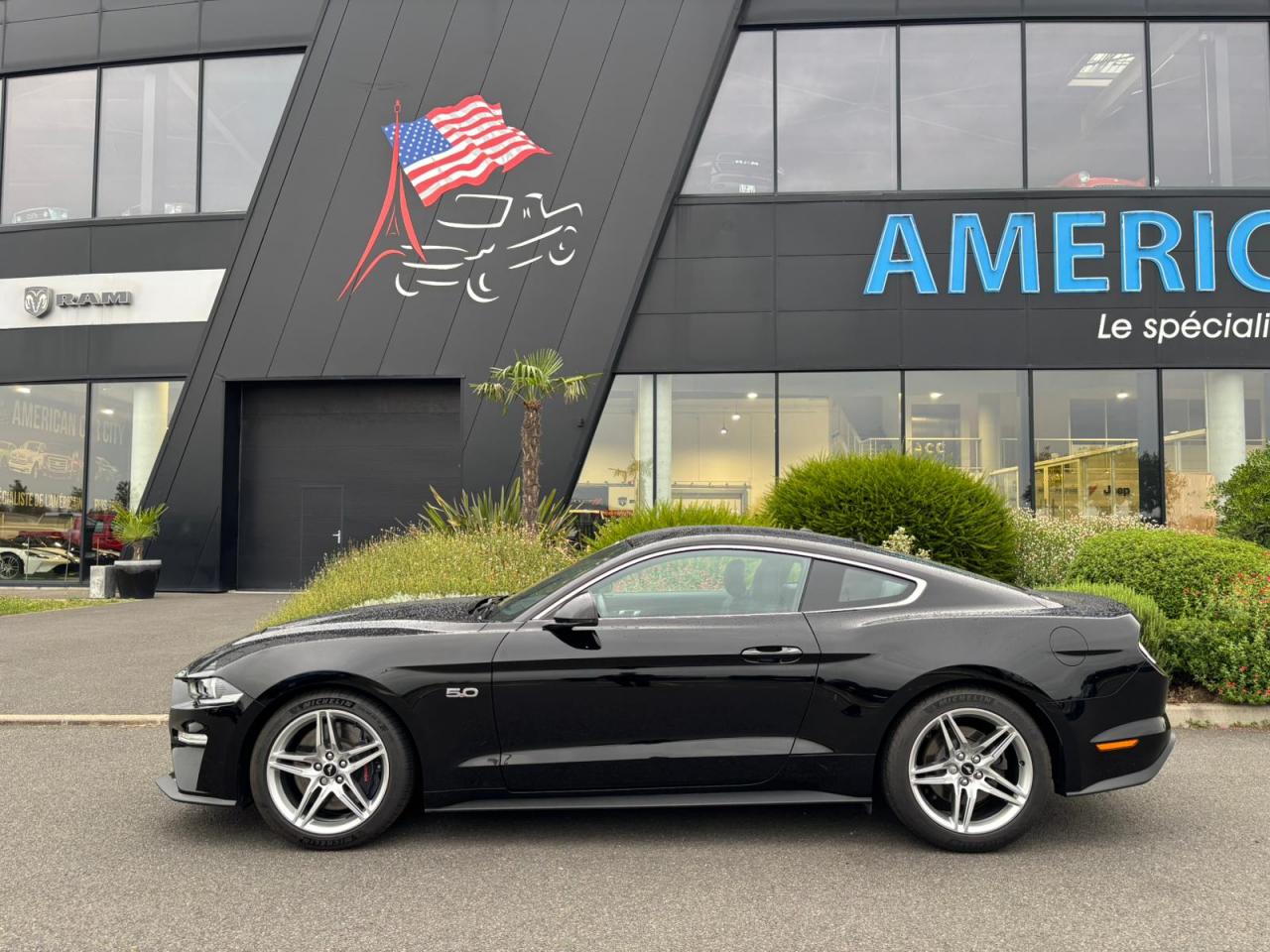 FORD MUSTANG GT fastback V8 5.0L