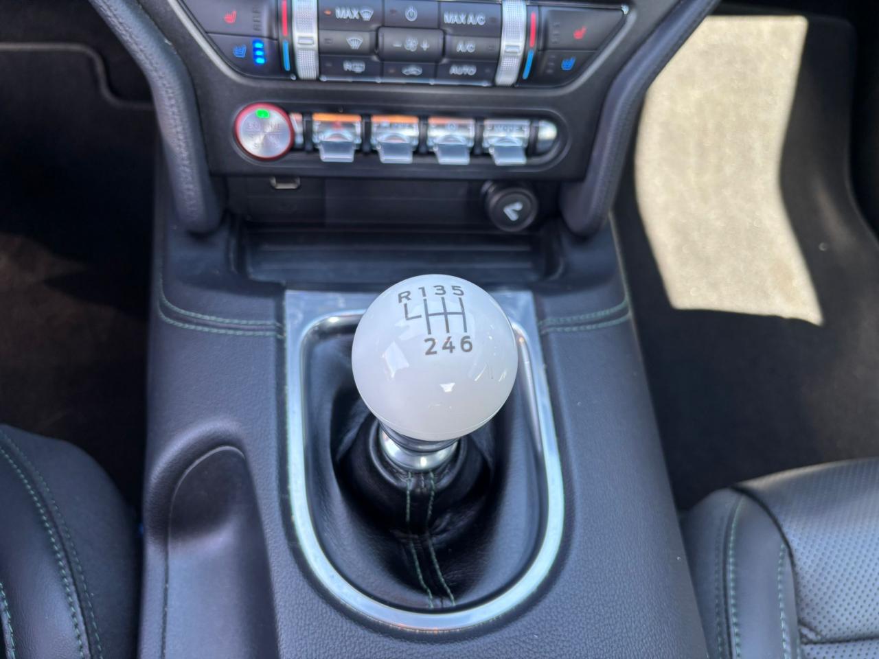 FORD MUSTANG Fastback 5.0 V8 - BULLITT - MAGNERIDE