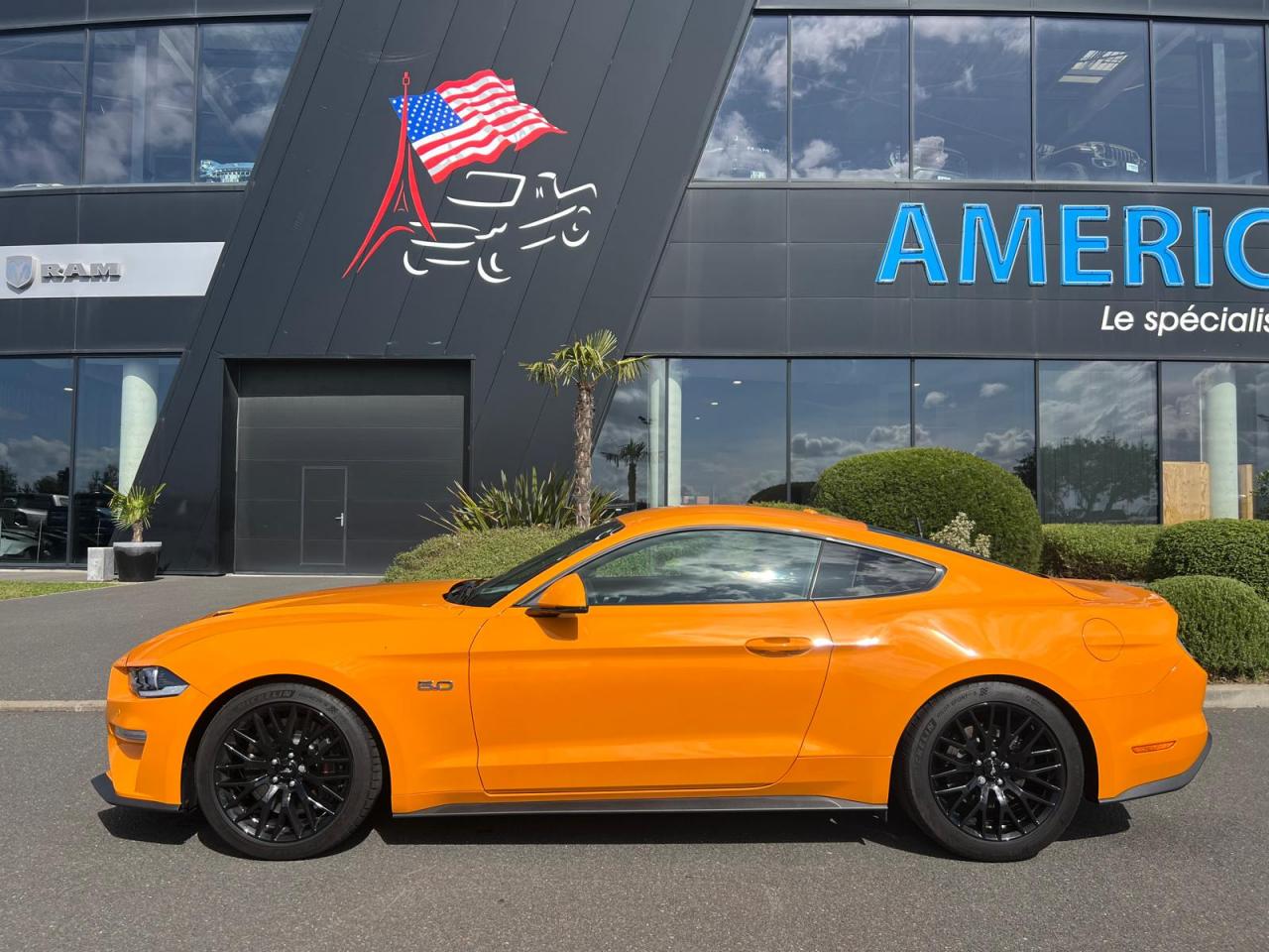 FORD MUSTANG GT FASTBACK V8 5.0L MAGNERIDE