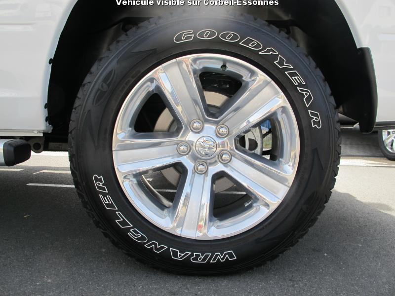 DODGE RAM REGULAR CAB V8 5.7L BVA