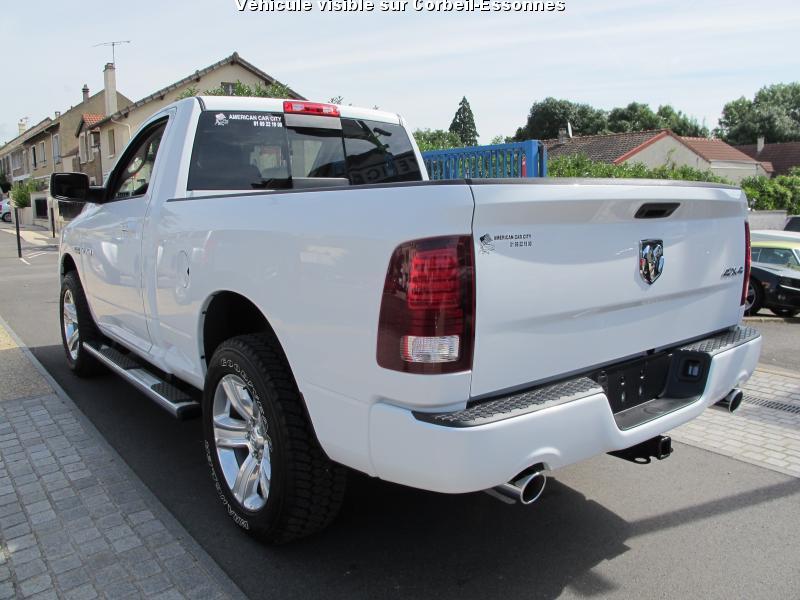 DODGE RAM REGULAR CAB V8 5.7L BVA