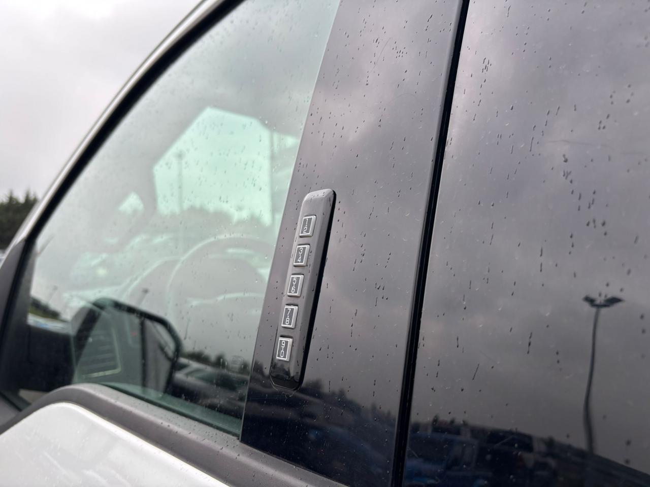 FORD F150 RAPTOR SUPERCREW