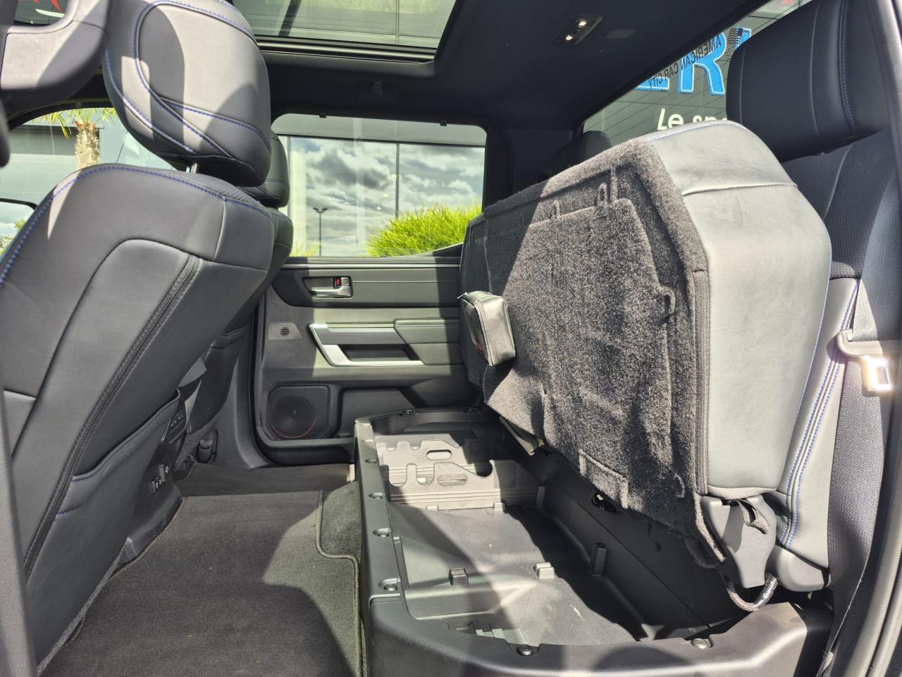 TOYOTA TUNDRA Crewmax PLATINUM