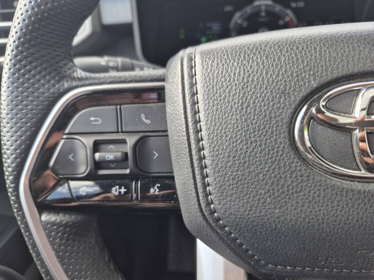 TOYOTA TUNDRA Crewmax PLATINUM