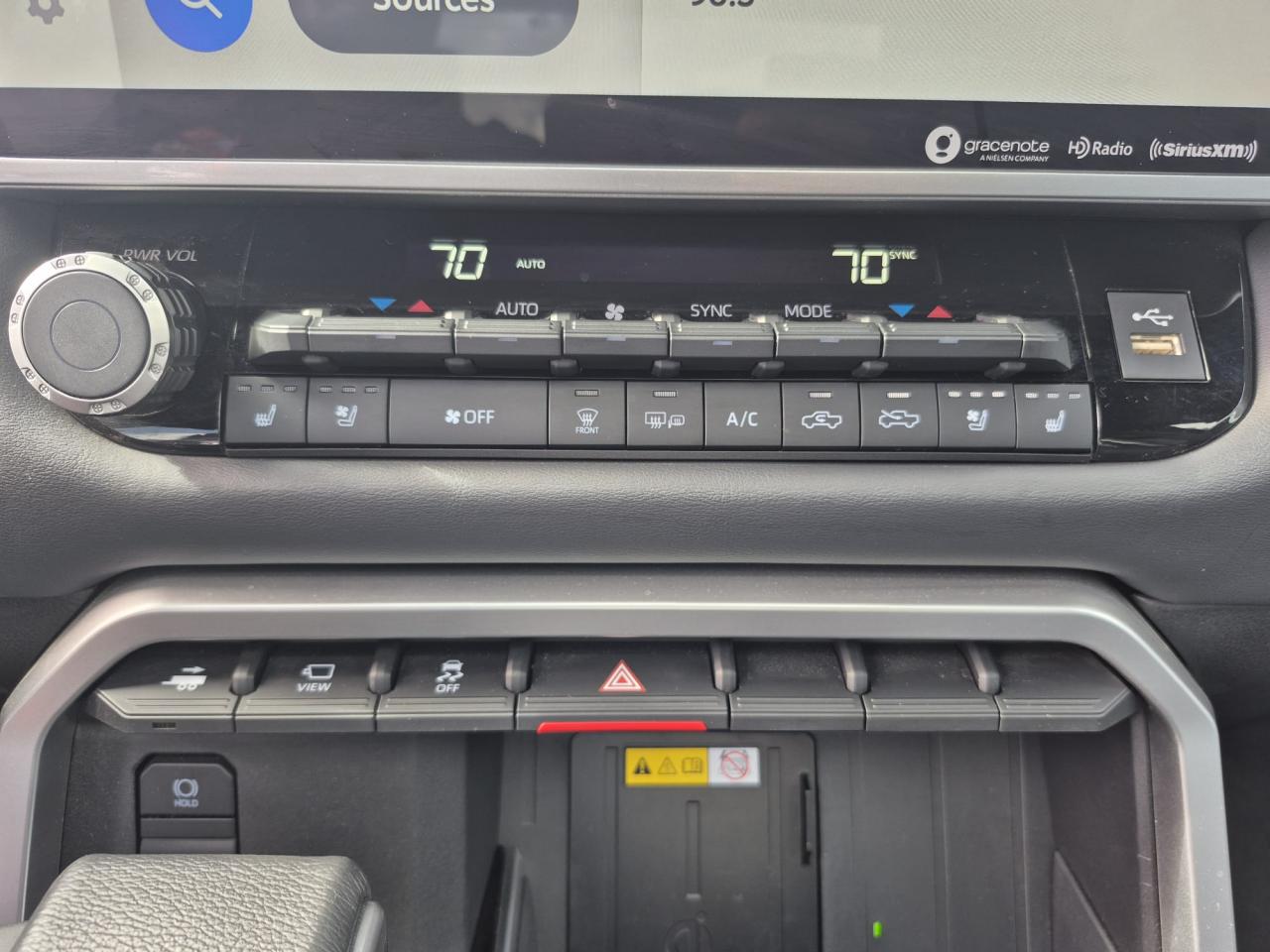 TOYOTA TUNDRA Crewmax PLATINUM