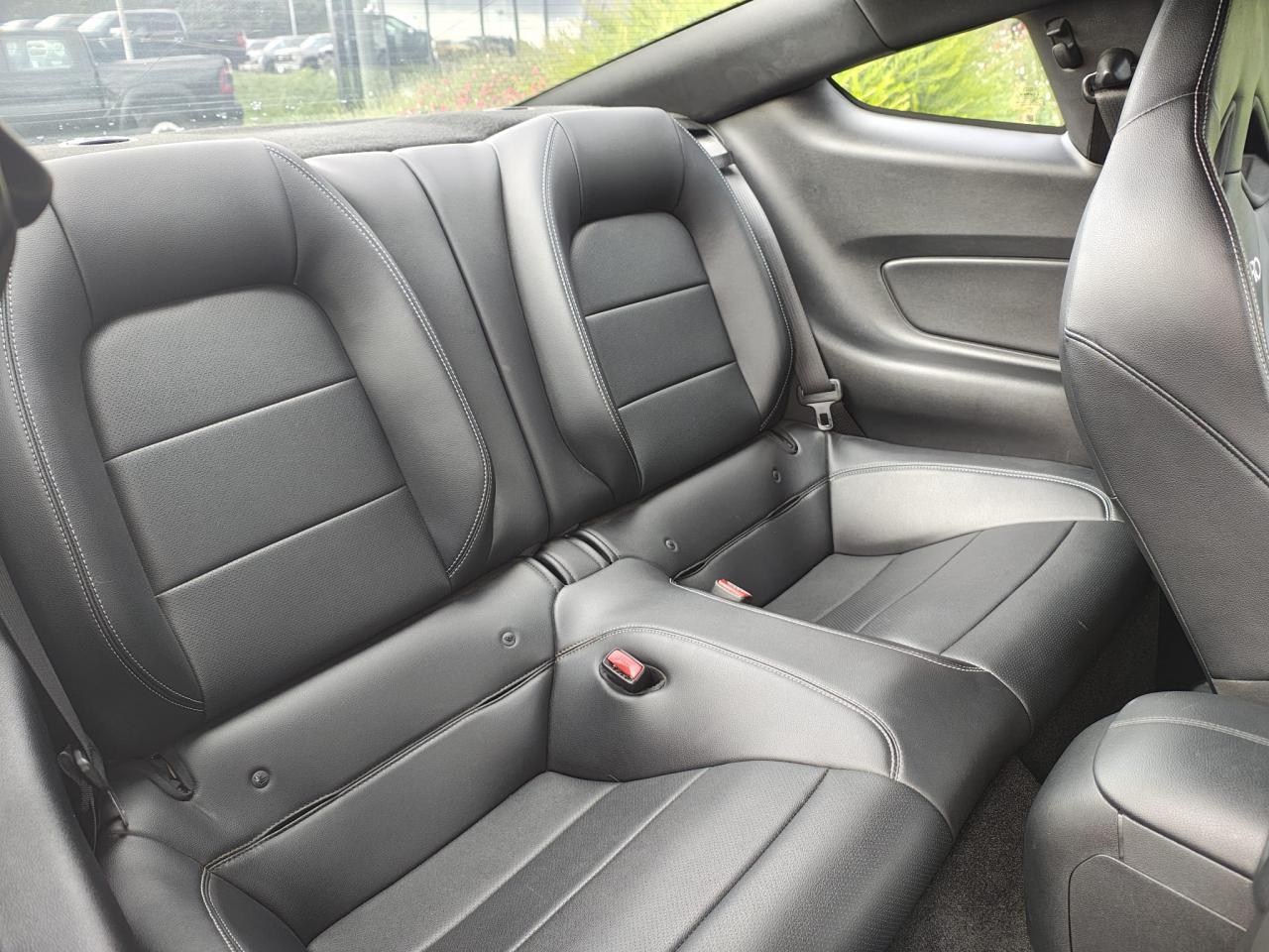 FORD MUSTANG GT FASTBACK V8 5.0L BVM 2016