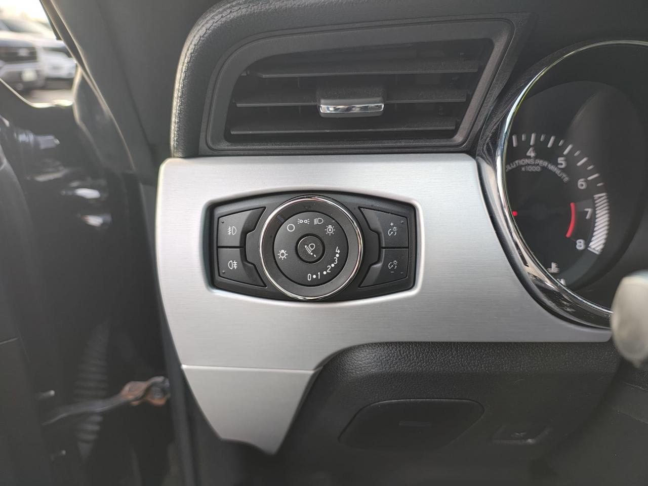 FORD MUSTANG GT FASTBACK V8 5.0L BVM 2016