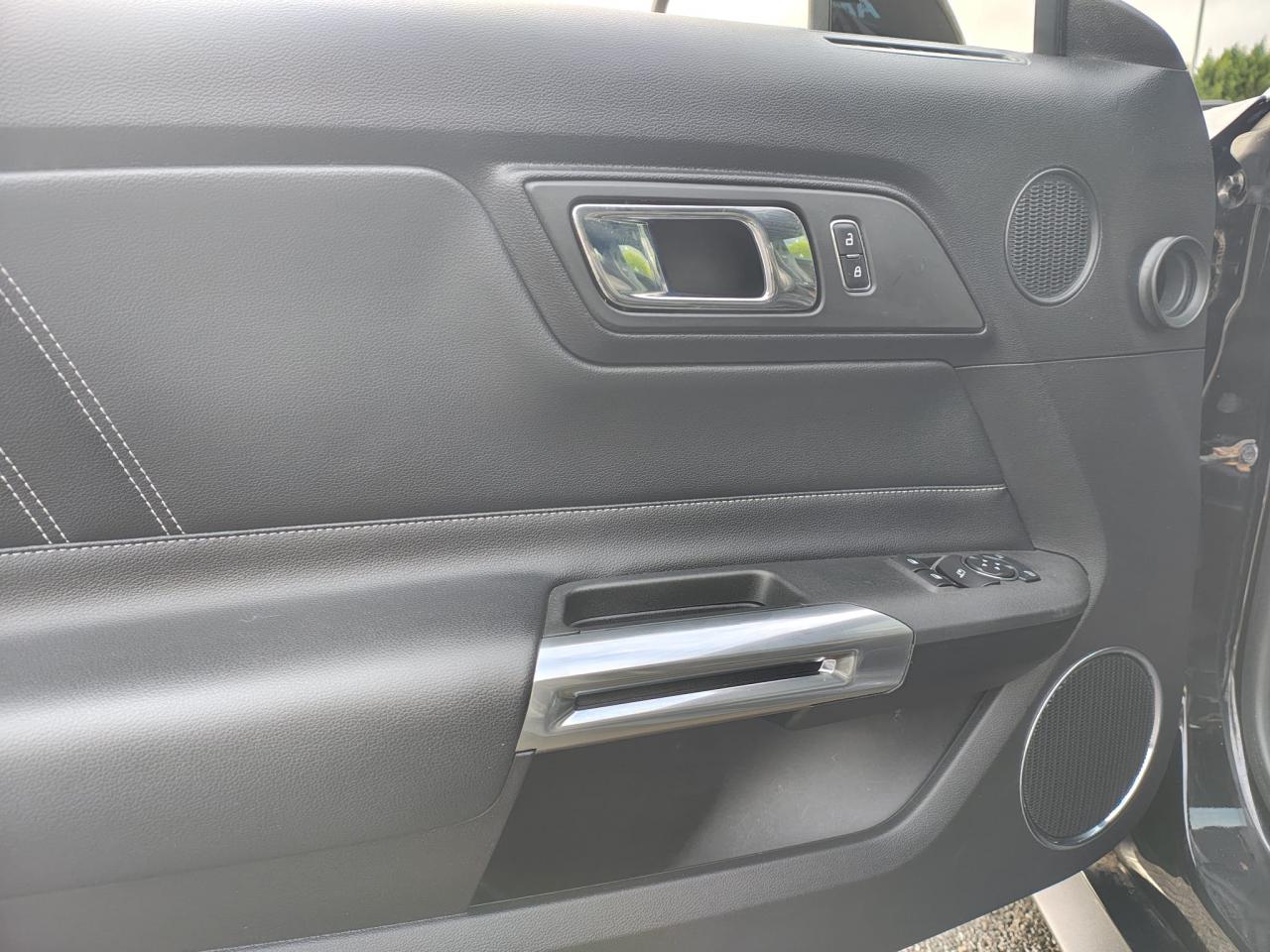 FORD MUSTANG GT FASTBACK V8 5.0L BVM 2016